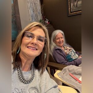 Meet your Posher, Toni